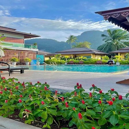 Capital O 75518 Baan Rose Resort Ao Luk Ngoại thất bức ảnh