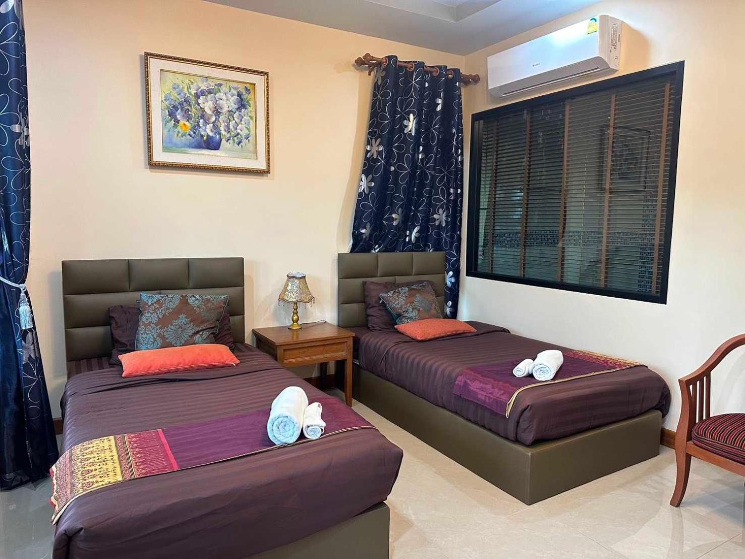 Capital O 75518 Baan Rose Resort Ao Luk Ngoại thất bức ảnh